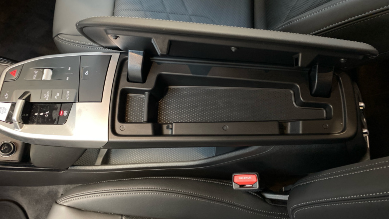 BMW 2 Series 225e xDrive Luxury 5dr DCT Hatchback